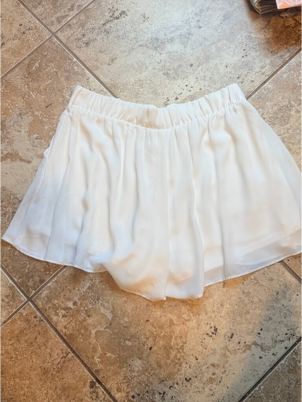 Caramela White Flowy Skort Elastic Waist Shorts Large SKU511 - Picture 2 of 7